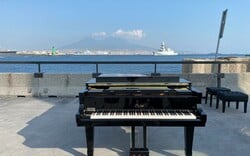 Piano City Athens 2026: H Αθήνα μετατρέπεται σε μια μεγάλη σκηνή αφιερωμένη στο πιάνο
