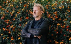 Μιχαήλ Μαρμαρινός: «Αυτό είναι το Φεστιβάλ. Ένας Άγιος Βασίλης για μεγάλους»