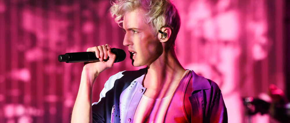 CHECK Η ανέμελη queer ποπ του Troye Sivan 
