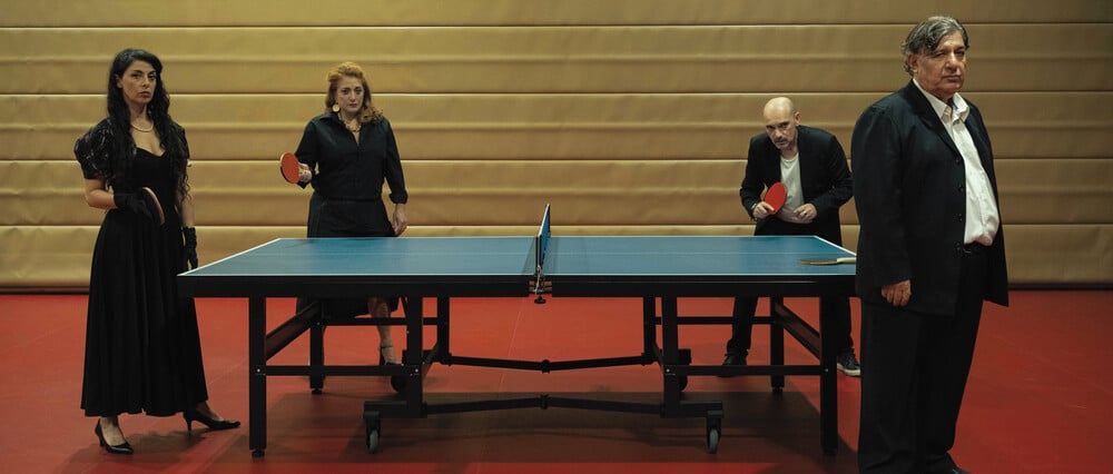 Το Θέατρο Γκλόρια παρουσιάζει πέντε παραστάσεις που εξερευνούν τον άνθρωπο, την αλήθεια και θέτουν ερωτήματα για την ίδια τη ζωή