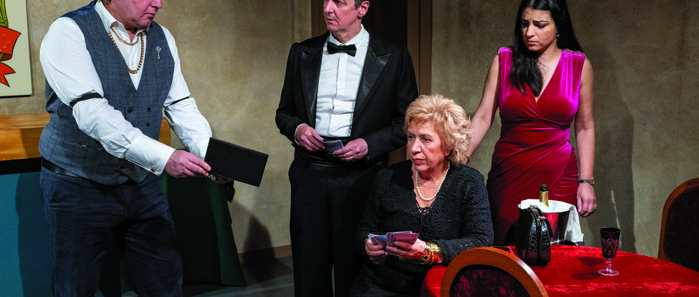 «Μέρες ολόκληρες στα δέντρα»: Μια θεατρική συνάντηση με το έργο της Μαργκερίτ Ντιράς