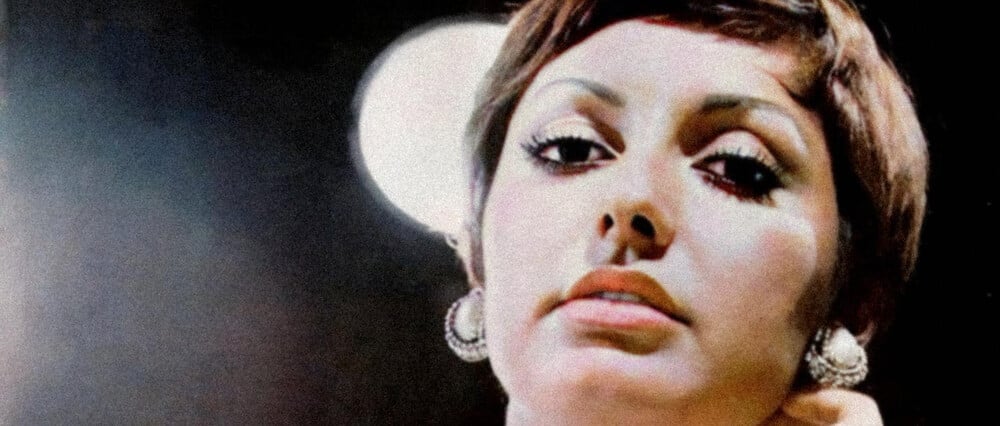 Googoosh: Βίος και πολιτεία της πιο διάσημης Ιρανής εξόριστης 