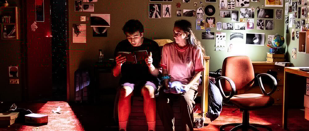 ΕΠΕΞ Ο κόσμος των εφήβων, αυτός ο άγνωστος 