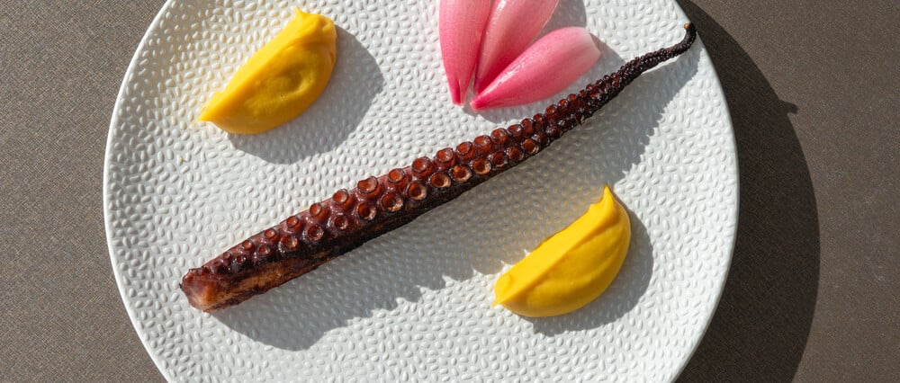 Στο Mylos της Γλυφάδας για ένα από τα καλύτερα ταρτάρ τόνου της πόλης