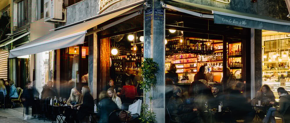 10 wine bars που αγαπάμε τώρα στην Αθήνα