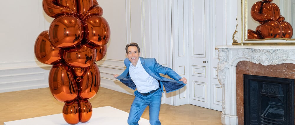 Ο Τζεφ Κουνς συζητά με Έλληνες δημοσιογράφους στο Μουσείο Κυκλαδικής Τέχνης