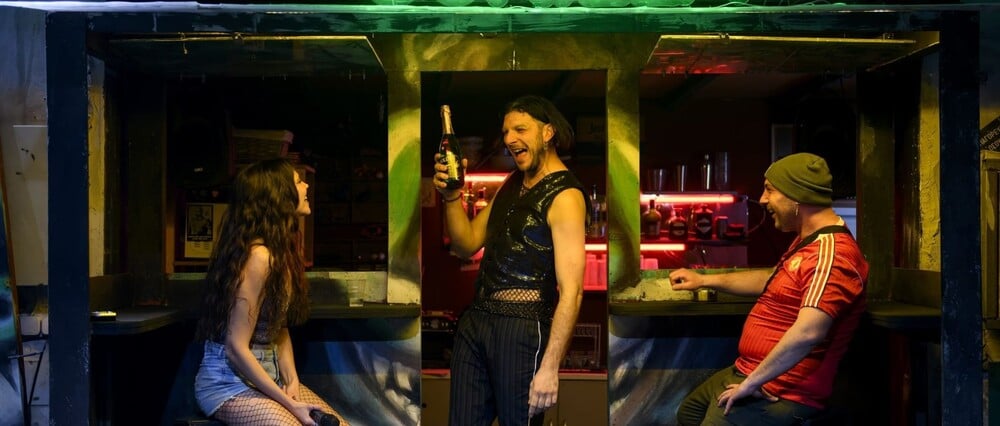 Η σωτηρία της σκηνής (είναι πολύ μεγάλο πράγμα)