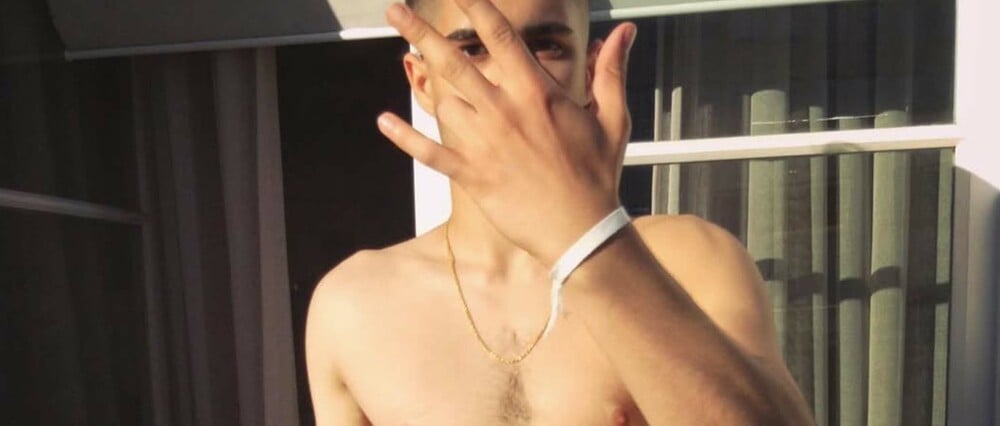 Ο fakemink δεν είναι απλώς hype, είναι το πιο καλοσχεδιασμένο glitch της νέας ραπ σκηνής