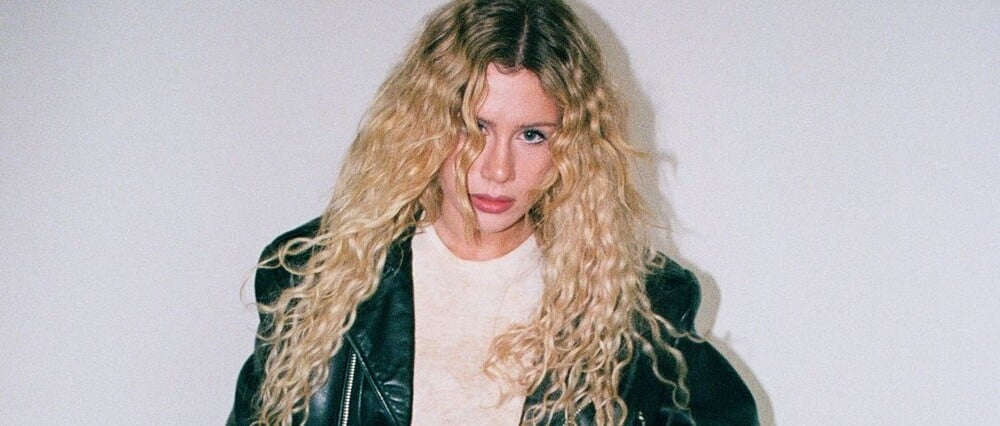 H Slayyyter είναι το πιο κακό κορίτσι της Αμερικής