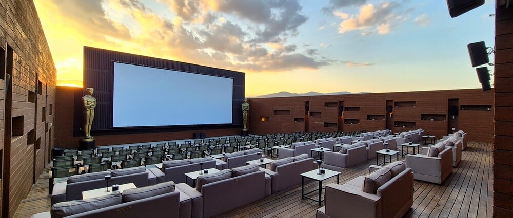 Options Cinemas σε Escape Center & Smart Park: Ξεκινά η καλοκαιρινή σεζόν στους θερινούς κινηματογράφους 