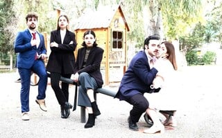 Πάσα γυνή παυσάτω ή αυτή που λάμπει για όλους