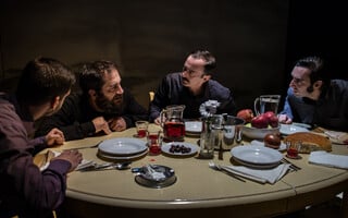 …καλά, εσύ σκοτώθηκες νωρίς