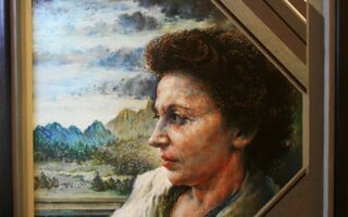 Έλενα Λακκιώτη: «Οικείες Μορφές – Άγνωστες Διαδρομές»