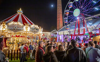 Η Τεχνόπολη φορά τα γιορτινά της — μουσική, θέατρο και παραμύθια στο ΔΕΗ Christmas Factory