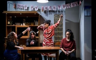 Με δύναμη από την Κηφισιά