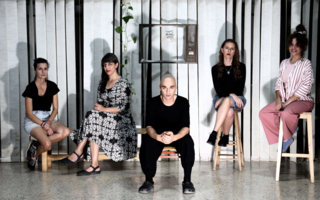 Μέσα στο ναρκοπέδιο, μου είπαν πως θα μάθω να χορεύω