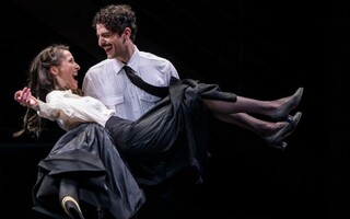 Το τρίτο στεφάνι