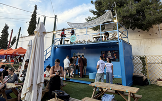 Στην αυλή της Allwyn, το Athens Street Food Festival γίνεται κάτι παραπάνω από μια γευστική εμπειρία