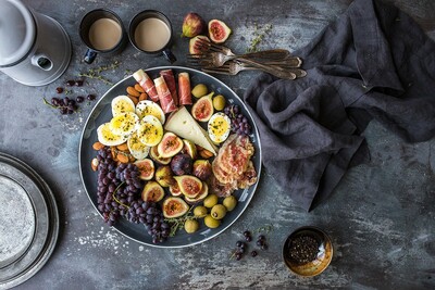Charcuterie Board | Το τέλειο gourmet πλατό είναι η ωραιότερη πρόταση για τα βράδια των γιορτών