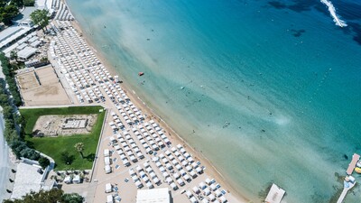 Astir Beach: Το καλοκαίρι συνεχίζεται στην Αθηναϊκή Ριβιέρα