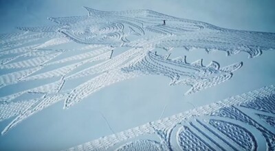 Ένας καλλιτέχνης περπάτησε 32χλμ στο χιόνι για να δημιουργήσει αυτό το επικό αφιέρωμα στο Game of Thrones