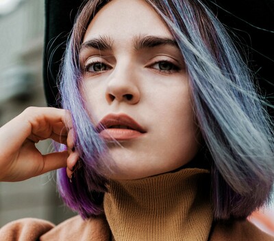 Παστέλ χρώματα, αφέλειες και άλλες τάσεις στα μαλλιά για την Άνοιξη 2019!