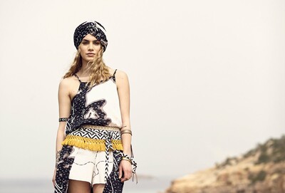 Cleo Gatzeli: Το καλοκαίρι αποτυπώνεται σε μια ξεχωριστή beach fashion συλλογή.