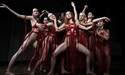Μόλις είδαν το Suspiria, κάποιοι έφυγαν σοκαρισμένοι και άλλοι λένε πως είναι αριστούργημα