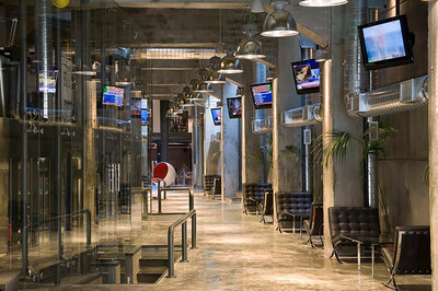 T16: Ένα μοναδικό boutique office & event services κτήριο στο Γκάζι.