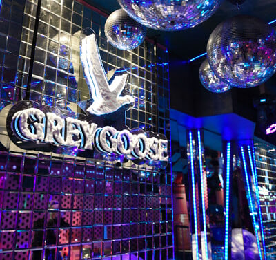 DISCO NOIR: ηλεκτρισμένες βραδιές στη ντίσκο Cinderella με την Grey Goose Premium Vodka