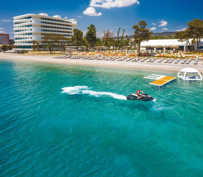 Μια ιστορία σάς περιμένει να τη ζήσετε στα Brown Hotels
