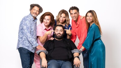 Άκρως Συμπαντικό: Η πολυβραβευμένη μαύρη κωμωδία της Charlotte Jones σε Πανελλήνια Πρώτη στο Σύγχρονο Θέατρο