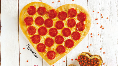 Pizza Heart l΄artigiano: Η νέα limited edition ζύμη πίτσας είναι έρωτας με την πρώτη μπουκιά!