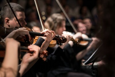 Η Underground Youth Orchestra σε έργα Ραβέλ, Σιμπέλιους και Μπετόβεν