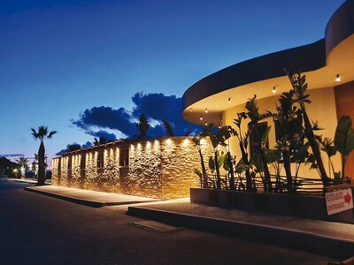 Ammos Restaurant Bar 