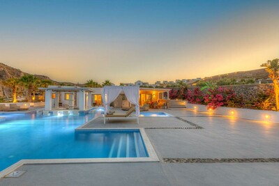 Desiterra 5* Resort & Spa: Φθινοπωρινές αποδράσεις σε έναν απόλυτο προορισμό χαλάρωσης στη Σαντορίνη