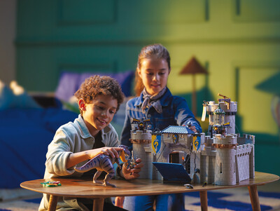 Τα παιχνίδια της Playmobil είναι εδώ και 50 χρόνια το δώρο που θέλει κάθε παιδί 