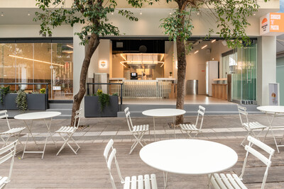 Το Brothers in Law Smash ‘n’ Pasta γιορταζει το opening στον πεζόδρομο Καλαμαριάς με free smash burgers & pasta