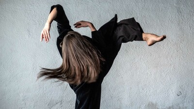 Performance Ον: Κενό είναι ο χώρος που προσπαθεί να μην πέσει ο Spider-Man