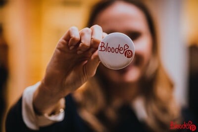 Bloode: 10 Χρόνια Ζωής, 10 Χρόνια Προσφοράς