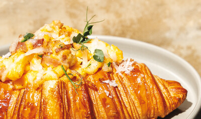 Overoll Croissanterie: Προορισμός για πρωινό καφέ και brunch