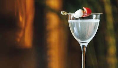 Libertine Drinkery: Ένα all-day στέκι που σε καλεί να ζεις ως Libertine