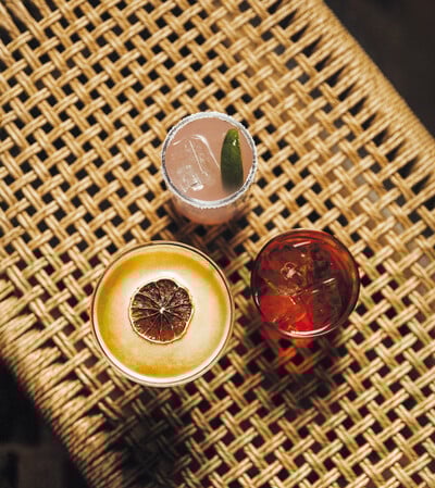 Kraken: Signature cocktails σε ένα κυκλαδίτικο σκηνικό
