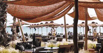 The C – Beach Restaurant: Σου δίνει έναν καλό λόγο για να μείνεις καλοκαίρι στην Αθήνα