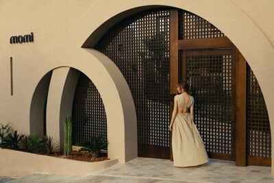 Omicron Hotels: