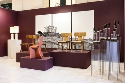 Η Stefanidou Tsoukala Gallery φέρνει στην Art Athina την εμβληματική καρέκλα Klismos
