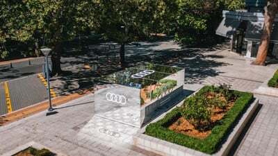 H Audi «προσγειώνεται» στην καρδιά της πόλης φέρνοντας την καρδιά της καινοτομίας