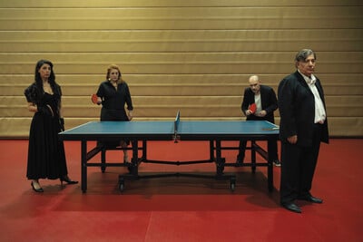 Το Θέατρο Γκλόρια παρουσιάζει πέντε παραστάσεις που εξερευνούν τον άνθρωπο, την αλήθεια και θέτουν ερωτήματα για την ίδια τη ζωή