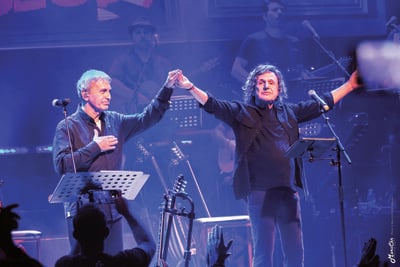 VOX: Τρεις ξεχωριστές μουσικές συμπράξεις που ενώνουν διαφορετικές γενιές. 