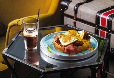 WallStreet Athens: Εδώ η καθημερινότητα αποκτά άλλους ρυθμούς